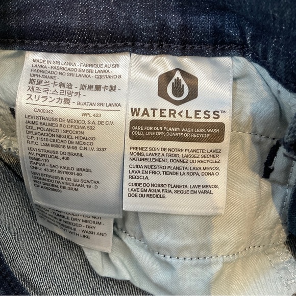 Levis Classic Wide Leg Crop NWT Size 8/29 - Picture 12 of 13